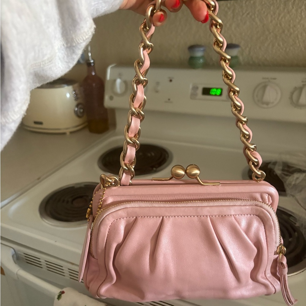 COACH PARKER PINK PEARL KISSLOCK
BAG 13621 AUTHENTIC- COLLECTER PURSE - Picture 1 of 5